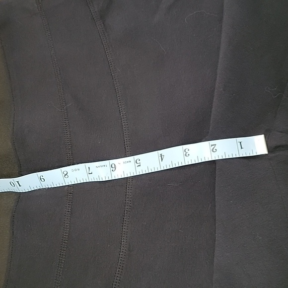 Lane Bryant, Size 14/16 Black Capri Legging.  NEW with Tag - Picture 5 of 11